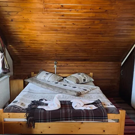 Casa Maria Izvorul Muresului Konukevi