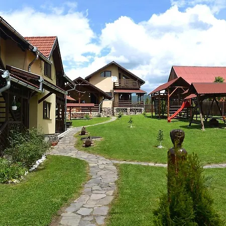 Casa Maria Izvorul Muresului Konukevi 2*